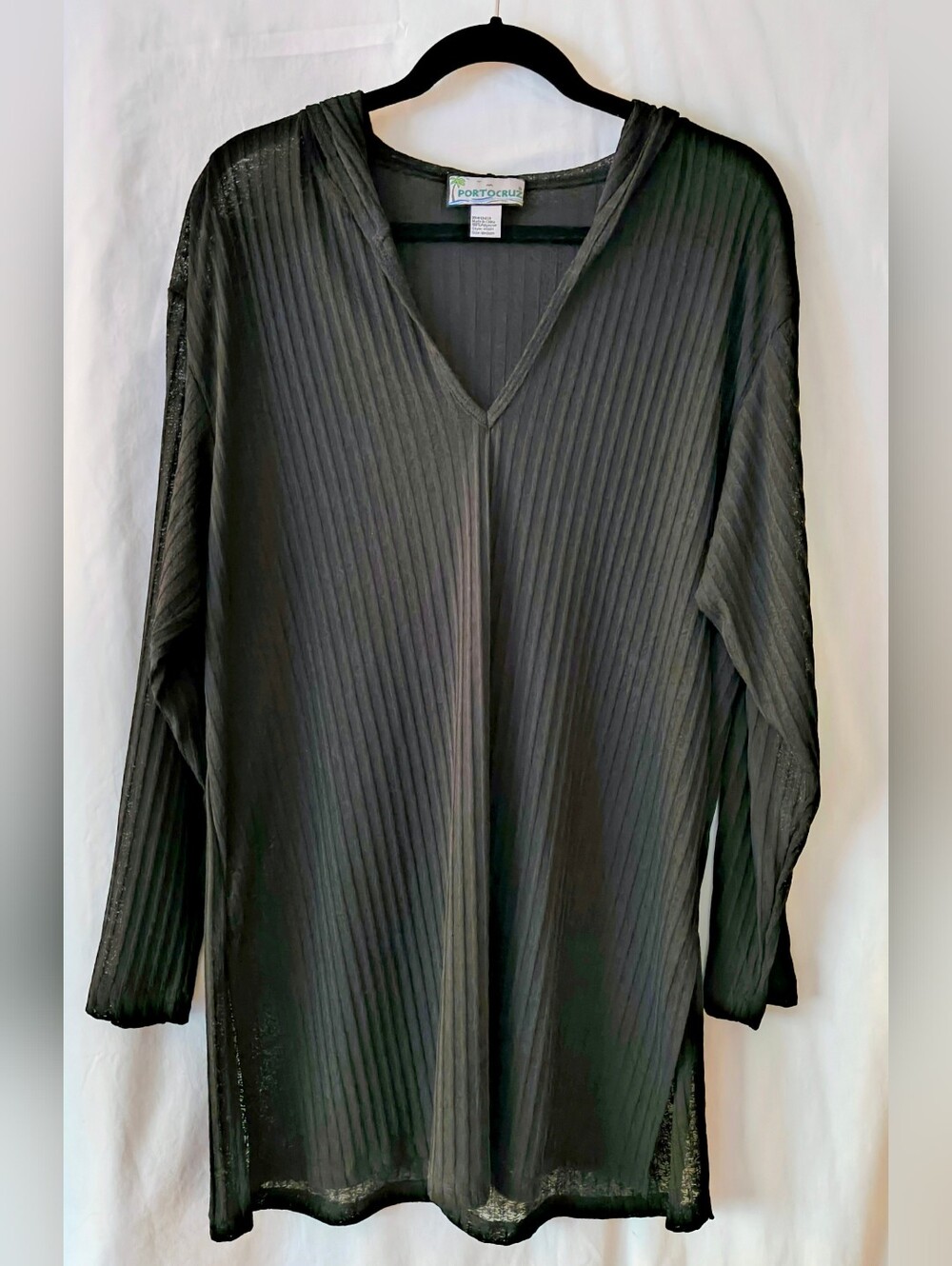 Portocruz Black V-Neck Pleated Tunic